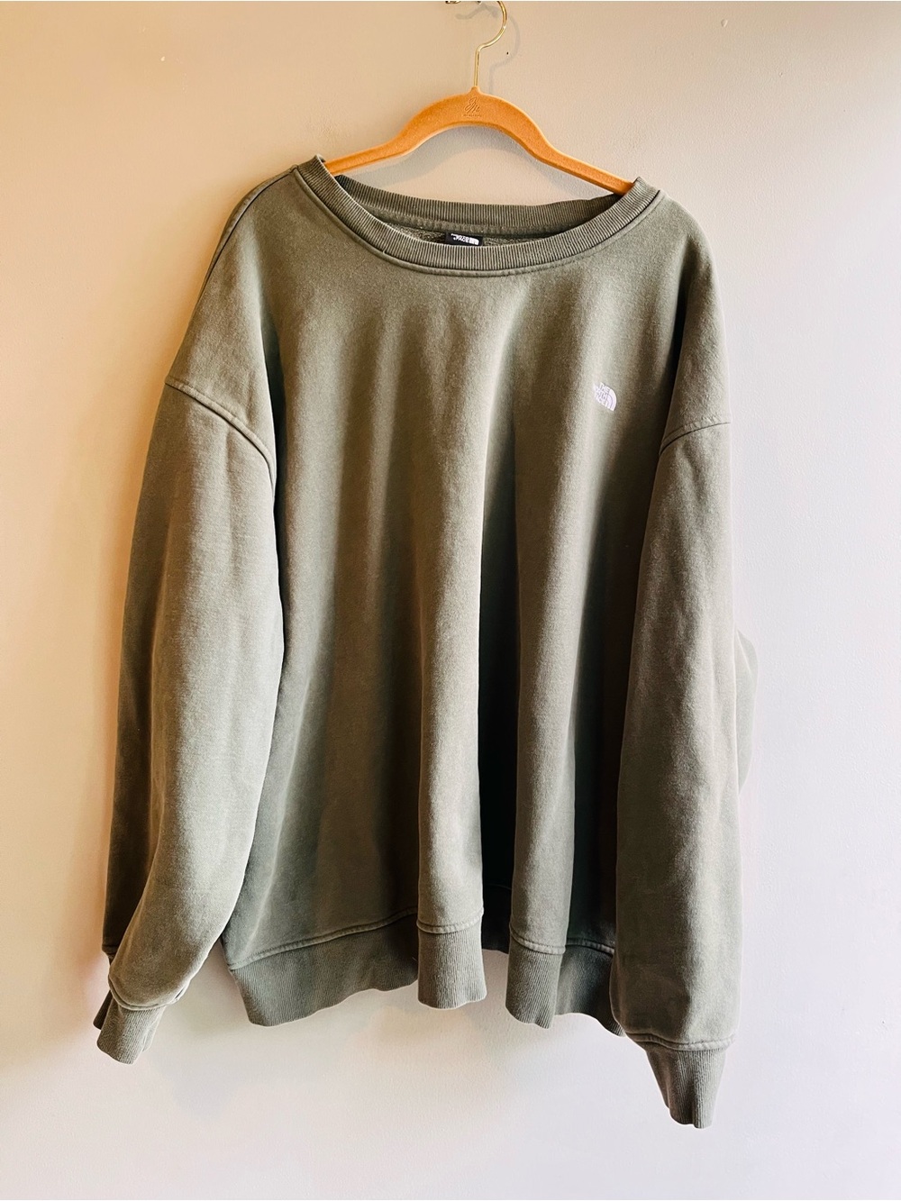 The North Face Women’s Olive Crewneck Sweatshirt XXL - Picture 5 of 9